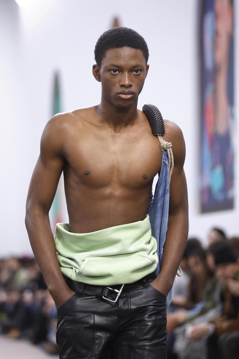 Loewe - Runway - Paris Men 's Fashion Week Fall/Winter 2024/2025 © ANSA/EPA